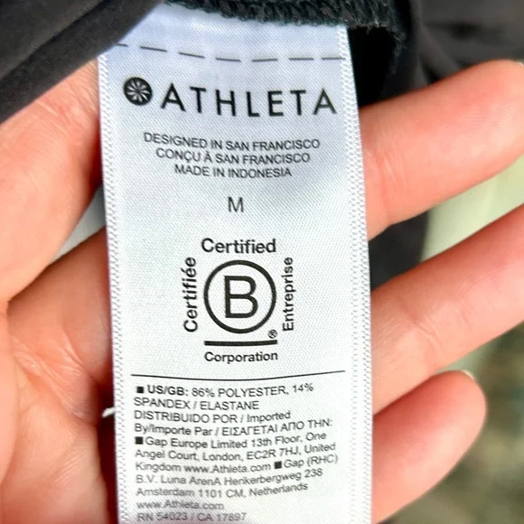 Athleta Avenue Romper in Black Size M Travel Ready Wrinkle Resistant - Picture 8 of 9